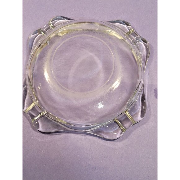 Clear Glass Vintage Ashtray With Scalloped Edge Design Heavy MCM - Picture 4 of 5